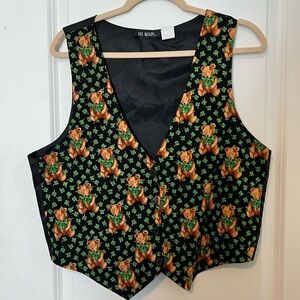 VNTG‎ 111 Main St. Patrick’s Day Shamrock Teddy Bear Vest